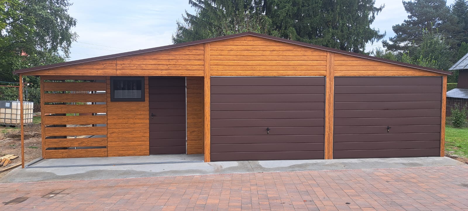 Garaż blaszany 10x6 z wnęką i pomieszczeniem gosp.