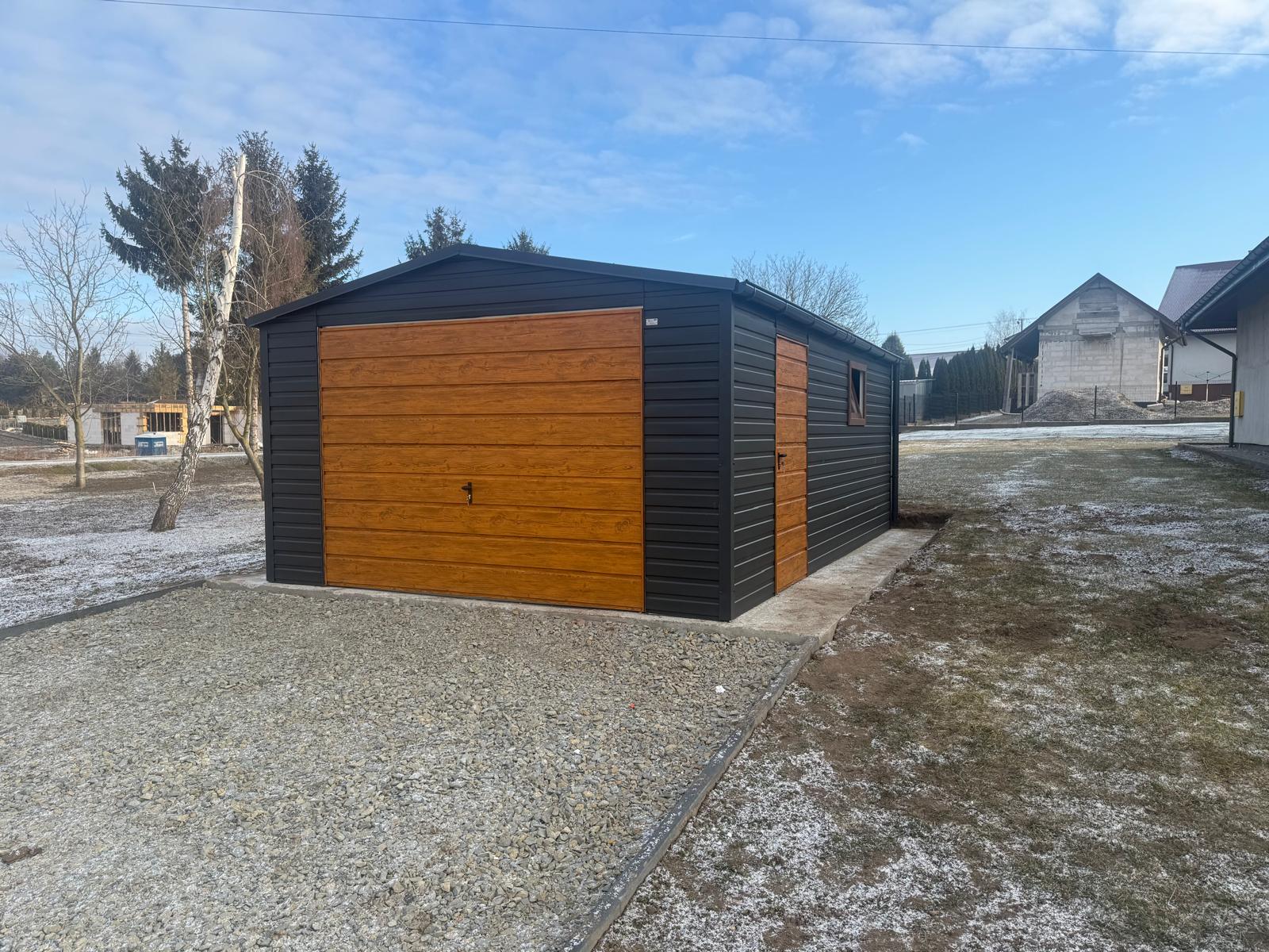 Garaż blaszany 4x7, dwuspadowy, jednostanowiskowy