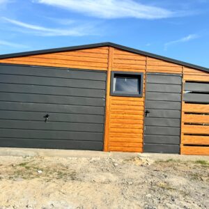 Garaż blaszany z wiatą 6x6m